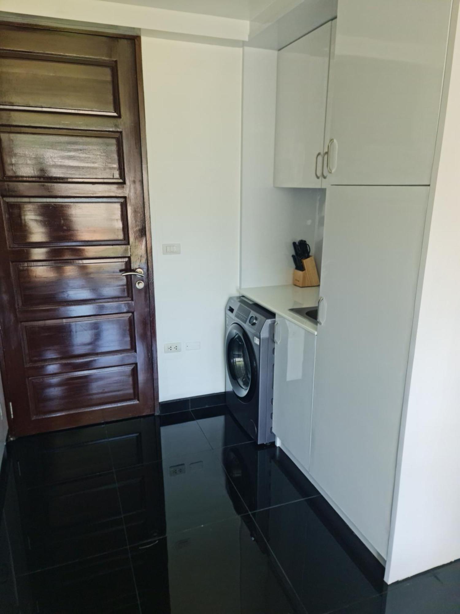 Art Patong Residence Экстерьер фото