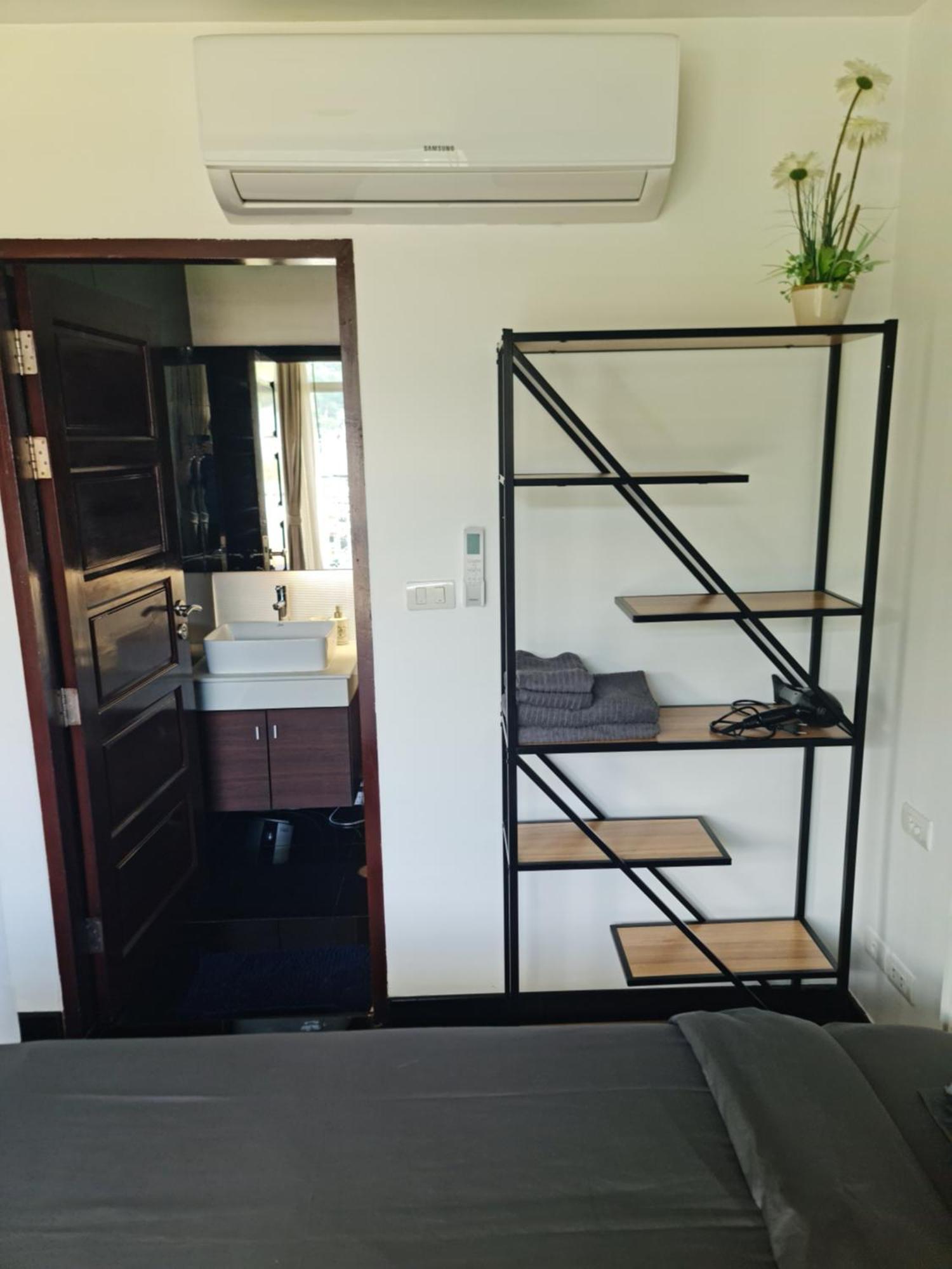 Art Patong Residence Экстерьер фото