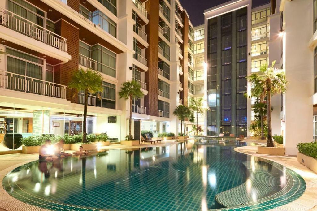 Art Patong Residence Экстерьер фото